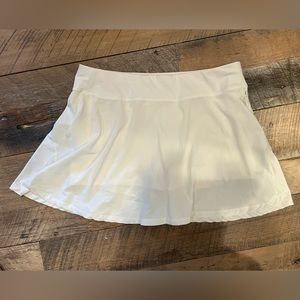 All in motion white skort, size XL